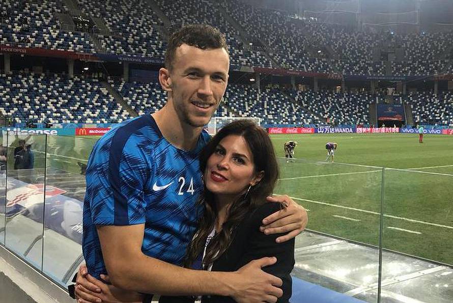 One su najveća podrška našim 'vatrenima': Neki su se zaljubili još u srednjoškolskim klupama