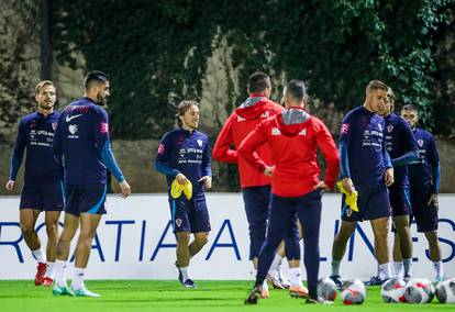 Zagreb: Nogometna reprezentacija odradila trening na terenu Hitrec Kacijan