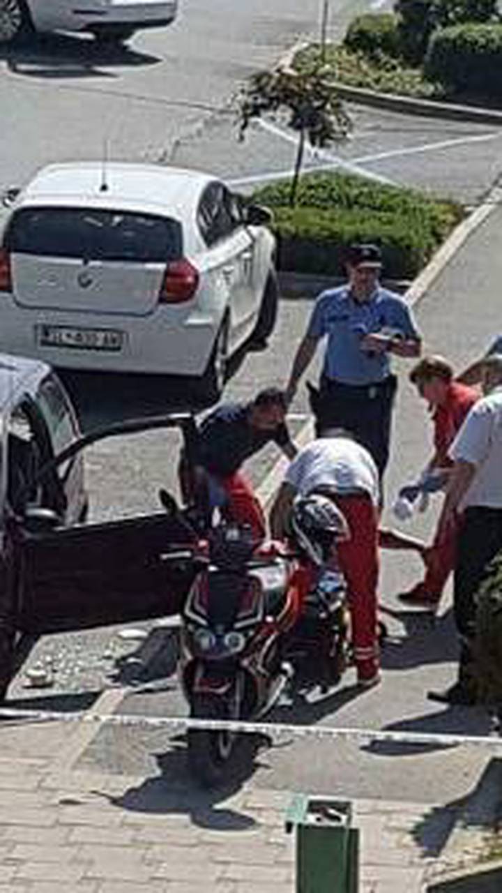 Pucnjava u Slatini: S mopeda ispalio metke u vozača auta...
