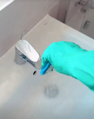 Kako se jednostavno riješiti dosadnih mušica iz sudopera?