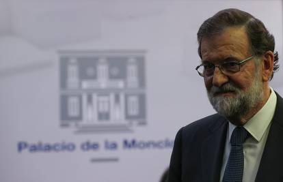 Premijer planira suspendirati političku autonomiju Katalonije