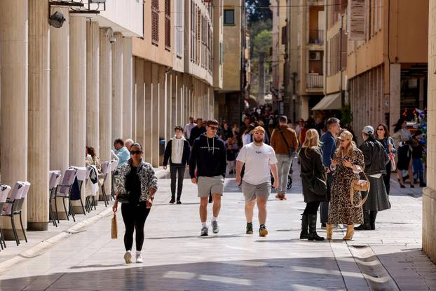Zadar: Sunčana i topla subota