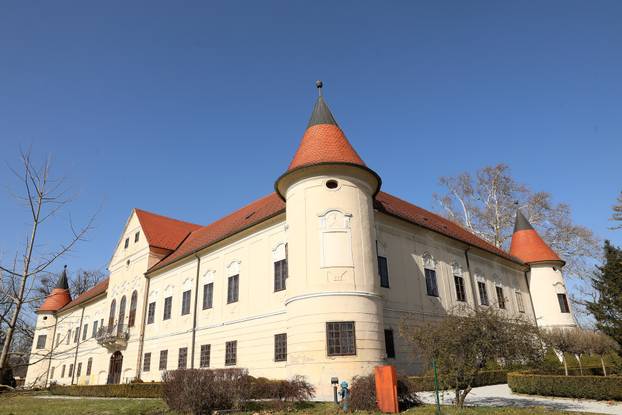 Zagreb: Otvorenje izložbe "Ljepota lažnog sjaja" - krivotvorenih umjetnina iz fundusa Muzeja policije