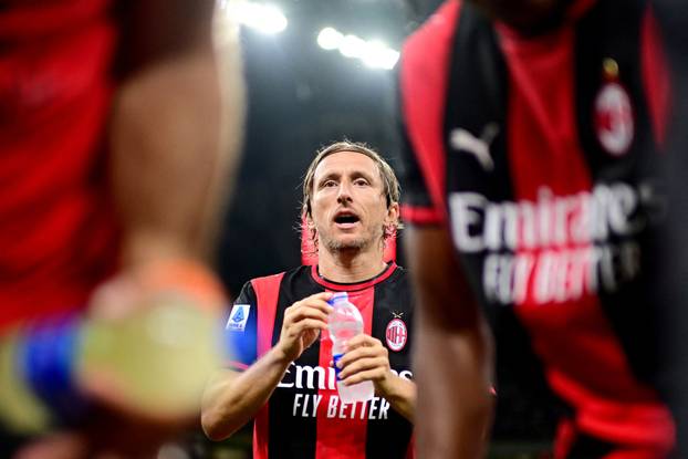 Serie A - AC Milan v Venezia