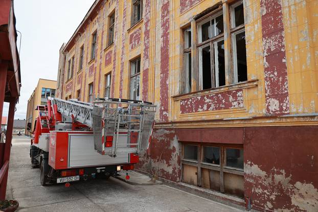 Olujno nevrijeme koje je jučer poharalo Ilok prouzročilo je veliku materijalnu štetu