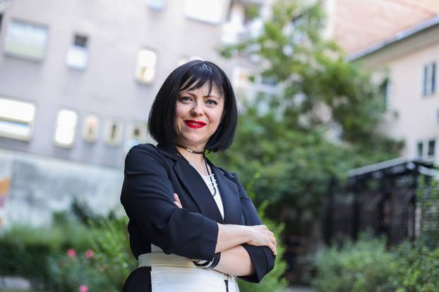 Zagreb: Mirela Polić i Mirela Holy