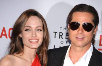 Angelina Jolie zabranila Bradu Pittu da viđa Jeniffer Aniston 