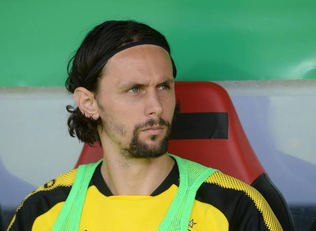 Njema?ka: DFB Pokal, FC Rielasingen-Arlen i Borussia Dortmund