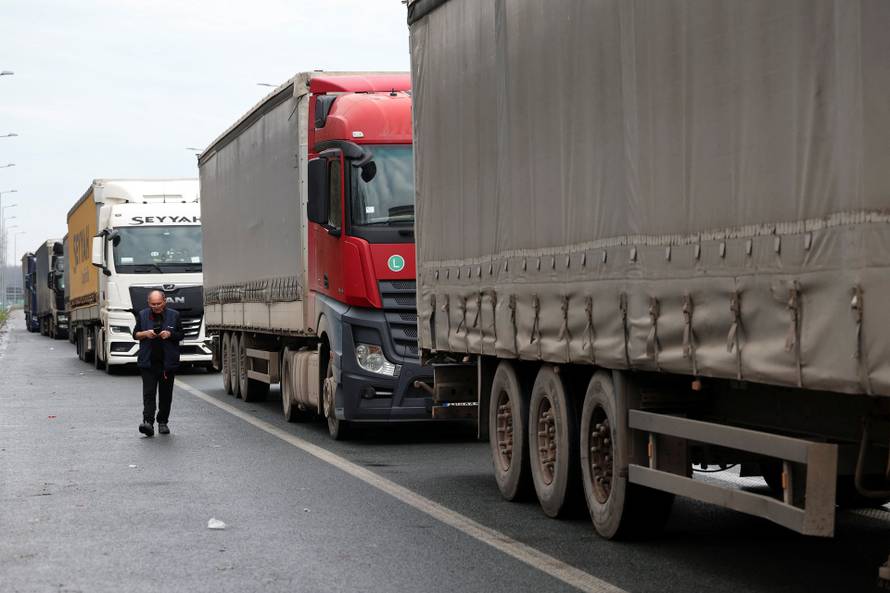 Truck drivers and transport union representatives protest at the Serbia-Croatia border crossings
