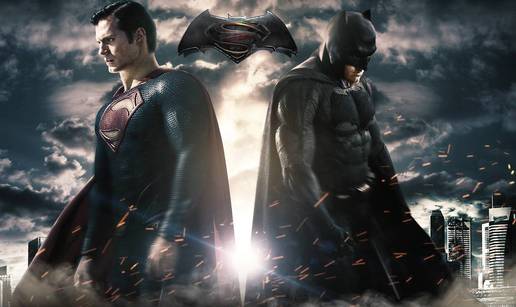 'Batman v Superman' je dobio foršpan koji ga cijelog ismijava