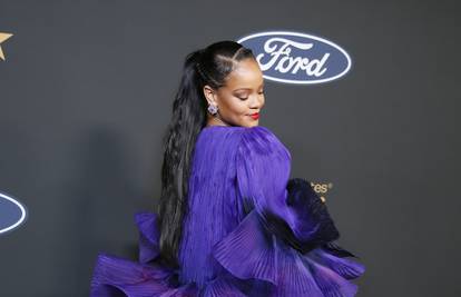 Rihanna ove godine Fenty Beauty širi na formule za njegu kože