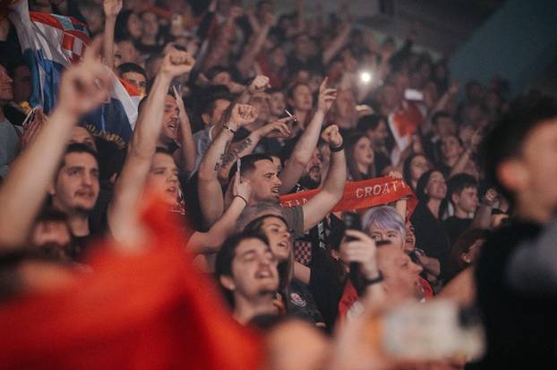 Thompson drugu večer zaredom napunio riječku Dvoranu mladosti: Pogledajte atmosferu