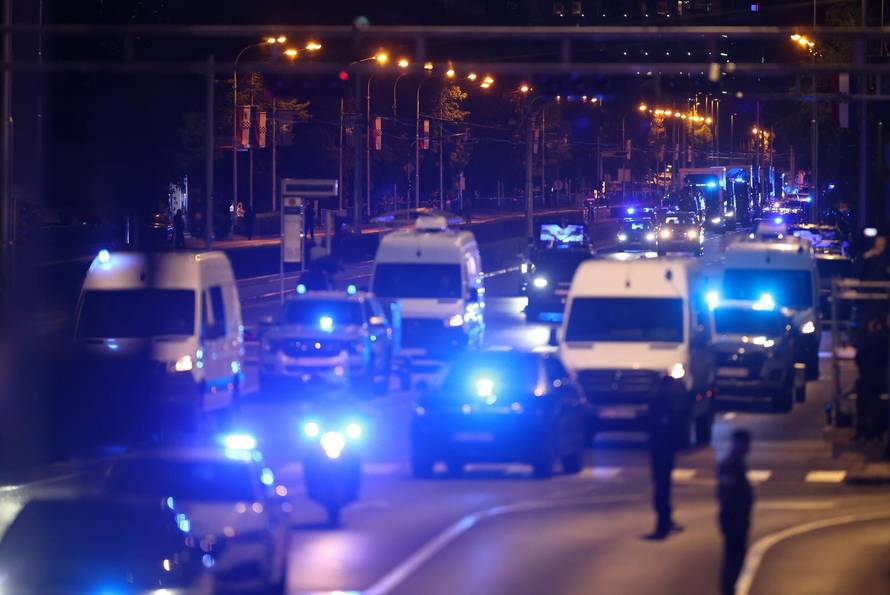 Generalna proba svečanog vojnog mimohoda u večernjim satima privukla zanimanje zagrepčana