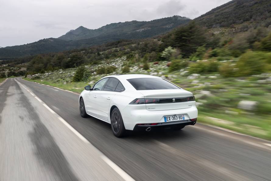 Nekad poslovnjak, a danas je Peugeot 508 atraktivan kupe