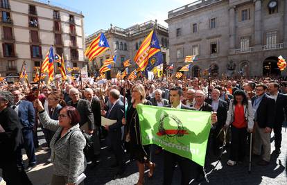 Katalonski gradonačelnici su prosvjedovali u Barceloni
