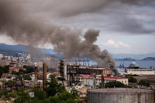 Rijeka: U teretnoj luci gorio metalni otpad