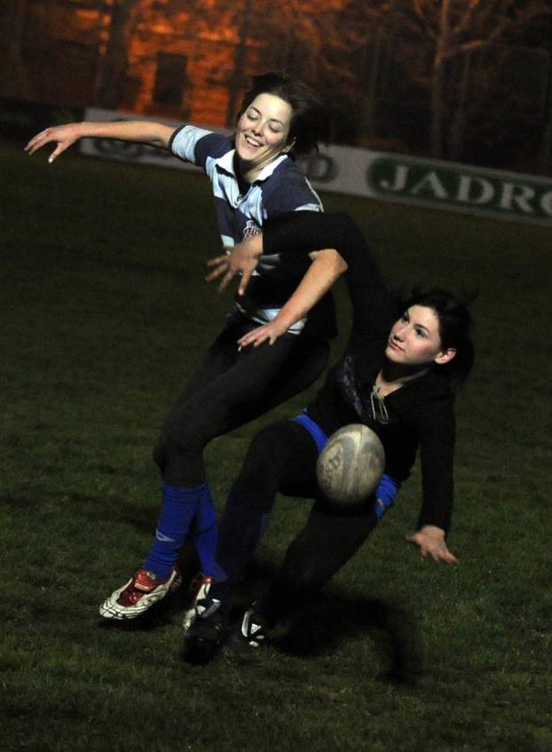 Split: Ornela Bešker-Amuli? na Starom placu trenira ragbi u ženskoj ekipi