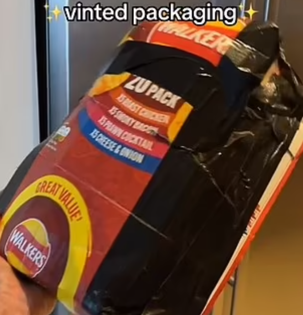 Najluđa Vinted iskustva! 'Dobio sam paket zamotan u peleni'; 'Tražio me nošene gaćice...'