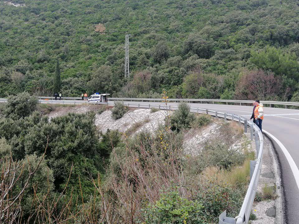 Poginuo motociklist (23) iz Dubrovnika, sletio je s ceste