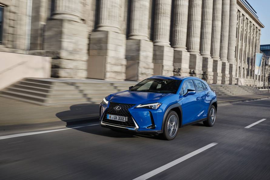 Električni Lexus s jamstvom na bateriju do milijun kilometara