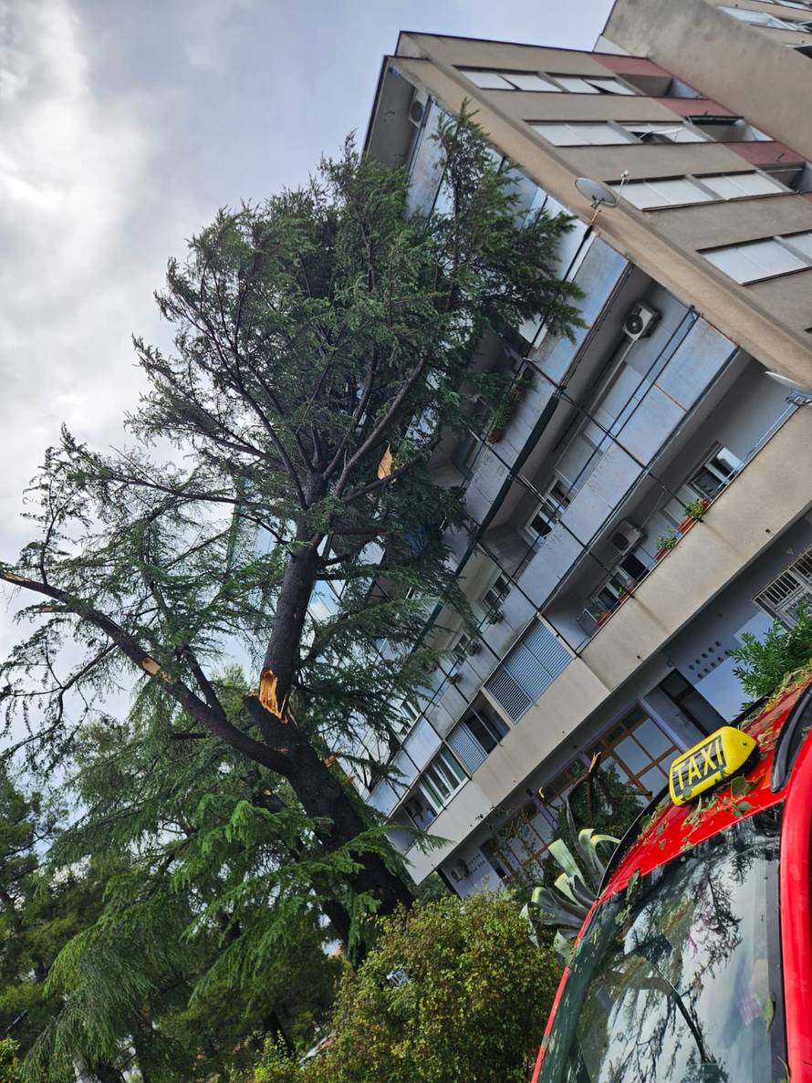 FOTO UŽASA Oluja  je poharala Split: 'Ovo je kao armagedon!'