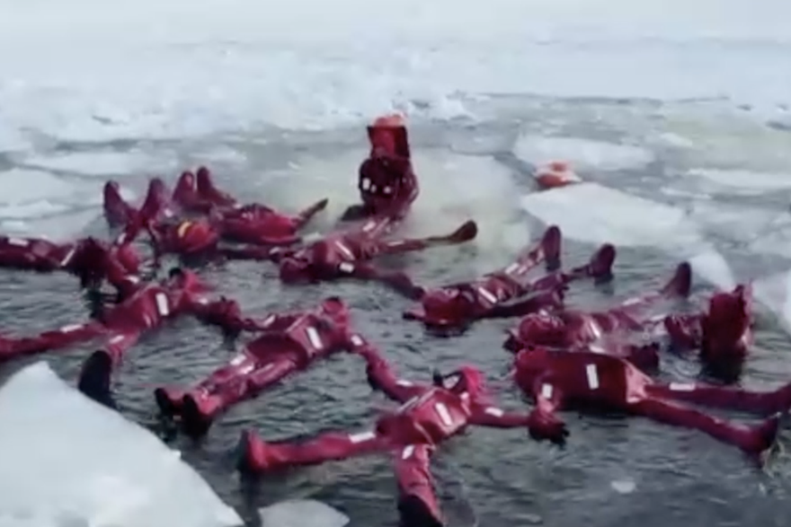 Plutanje u vodi na -20 stupnjeva