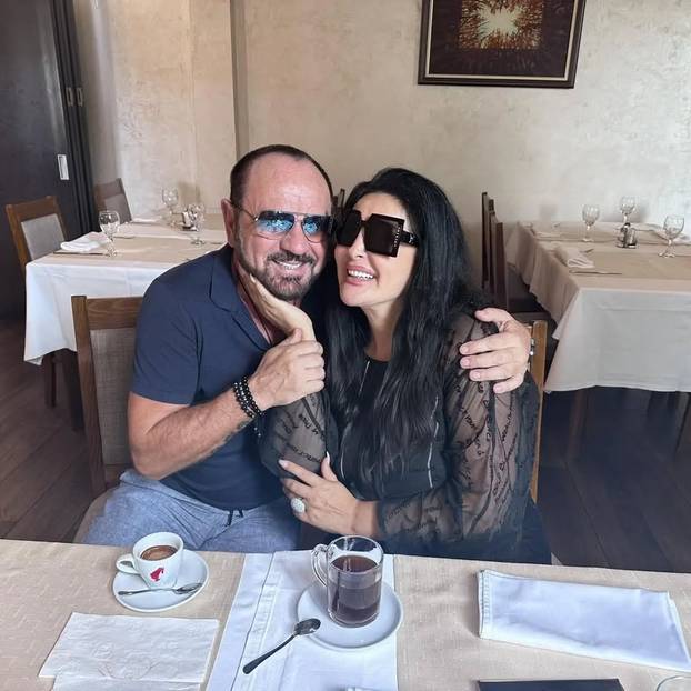 Rijetko tko bi ga prepoznao! Pogledajte kako je popularni Mile Kitić izgledao u mladosti