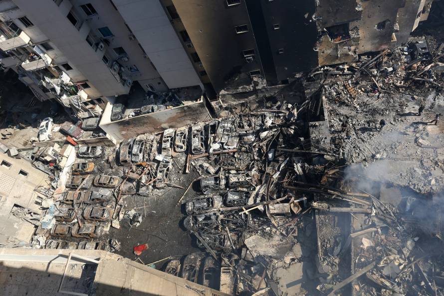 Aftermath of an Israeli strike carried out on Wednesday, in Al-Mazraa in Beirut