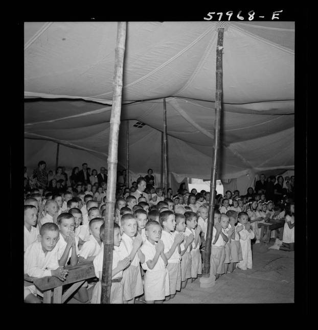 FOTO Pogledajte kako su Hrvati živjeli u El Shattu: U izbjeglištvu su slikali, svirali, radili igračke