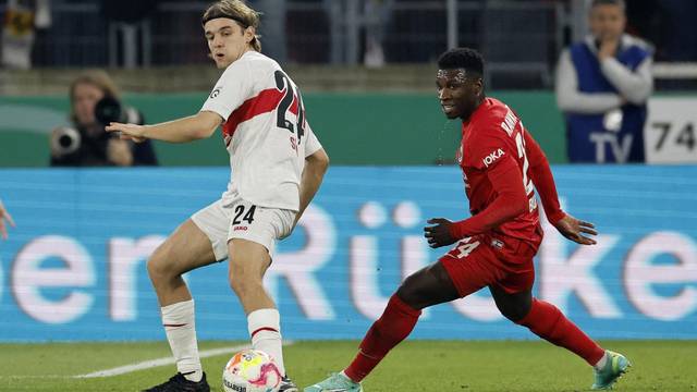 DFB Cup - Semi Final - VfB Stuttgart v Eintracht Frankfurt