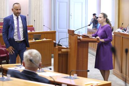 FOTO Pogledajte koliko je danas zastupnika na sjednici Sabora