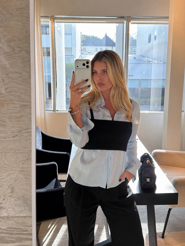 FOTO Ima svoj brend kupaćih, a kad vidite njezino savršeno tijelo, bit će vam sve jasno