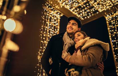 Božićni zodijak: Očekuje li vas zimska romansa ili prava ljubav