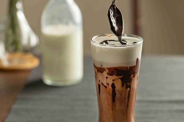 Refreshing,Summer,Drinks,Or,Beverages,,Chocolate,Cocoa,Latte,With,Chocolate