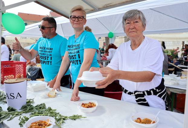 Kaštel Kambelovac: Održana tradicionalna Fešta o boba