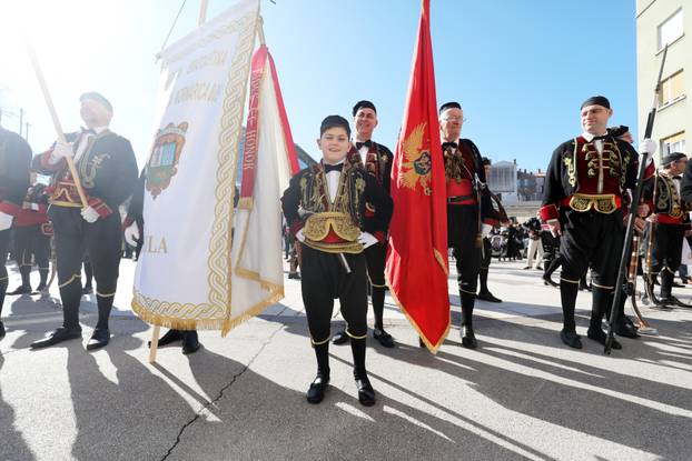 Pula: Mimohod Bokeljske mornarice u Puli