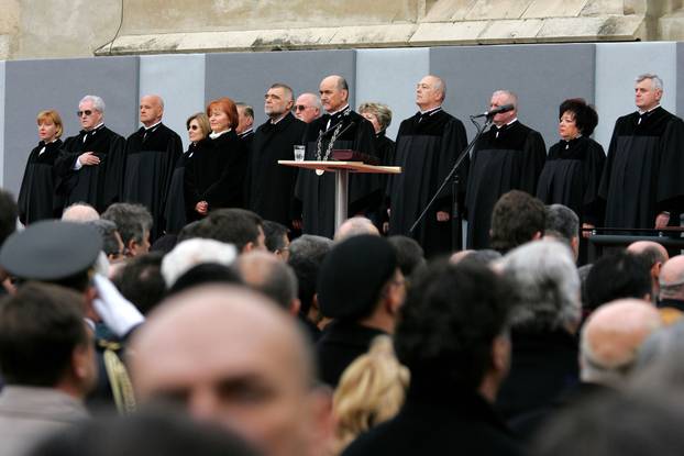 ARHIVA - 18.02.2005. Zagreb: Inauguracija predsjednika Republike Hrvatske Stjepana Mesića
