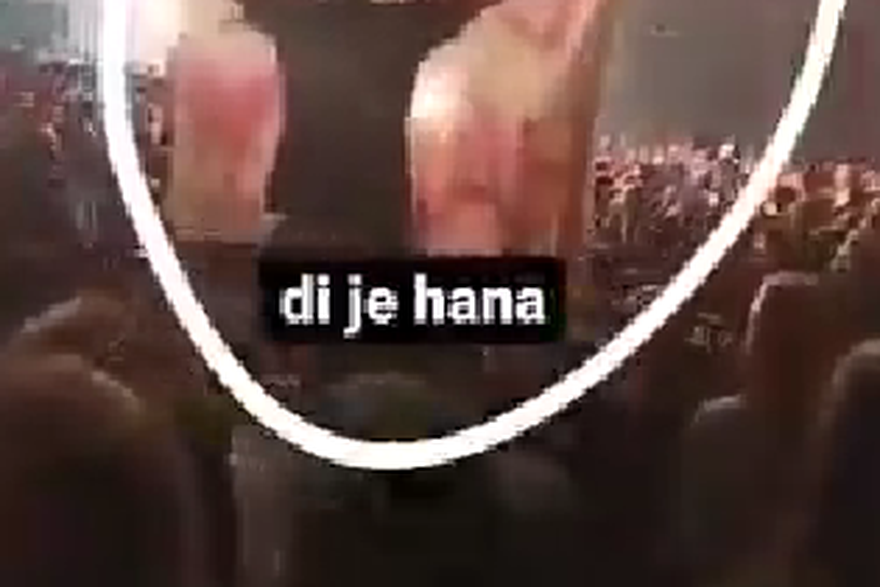 Fan na Grašinom koncertu digao transparent 'Di je Hana?'