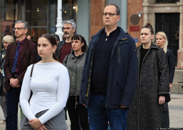 Zagreb : Na Trgu bana Josipa Jelačića, održao se kratak i snažan performans posvećen borbi protiv obiteljskog i rodno uvjetovanog nasilja