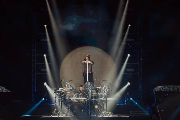 FOTO Pogledajte atmosferu s prvog koncerta Thompsona na prepunim splitskim Gripama