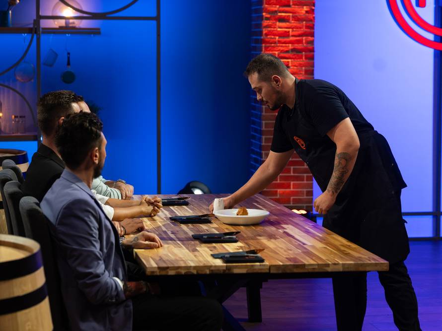 Marko napustio MasterChef: Imao je najbolju kremu, ispao je zbog ključnog dijela deserta