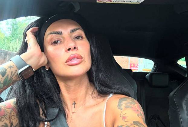 FOTO Superbaka iz Londona: Ljepša sam i uspješnija nego kad sam imala 20 godina!