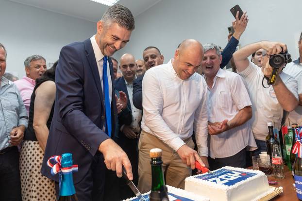 Dubrovnik: Doček izbornih rezultata u stožeru HDZ-a