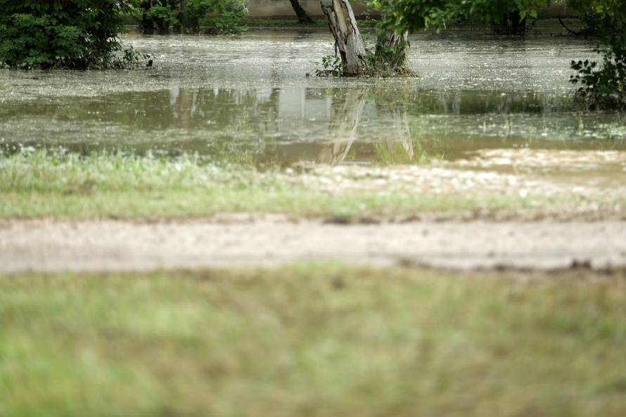 Puknula glavna cijev: Bez vode ostao veliki dio Novog Zagreba