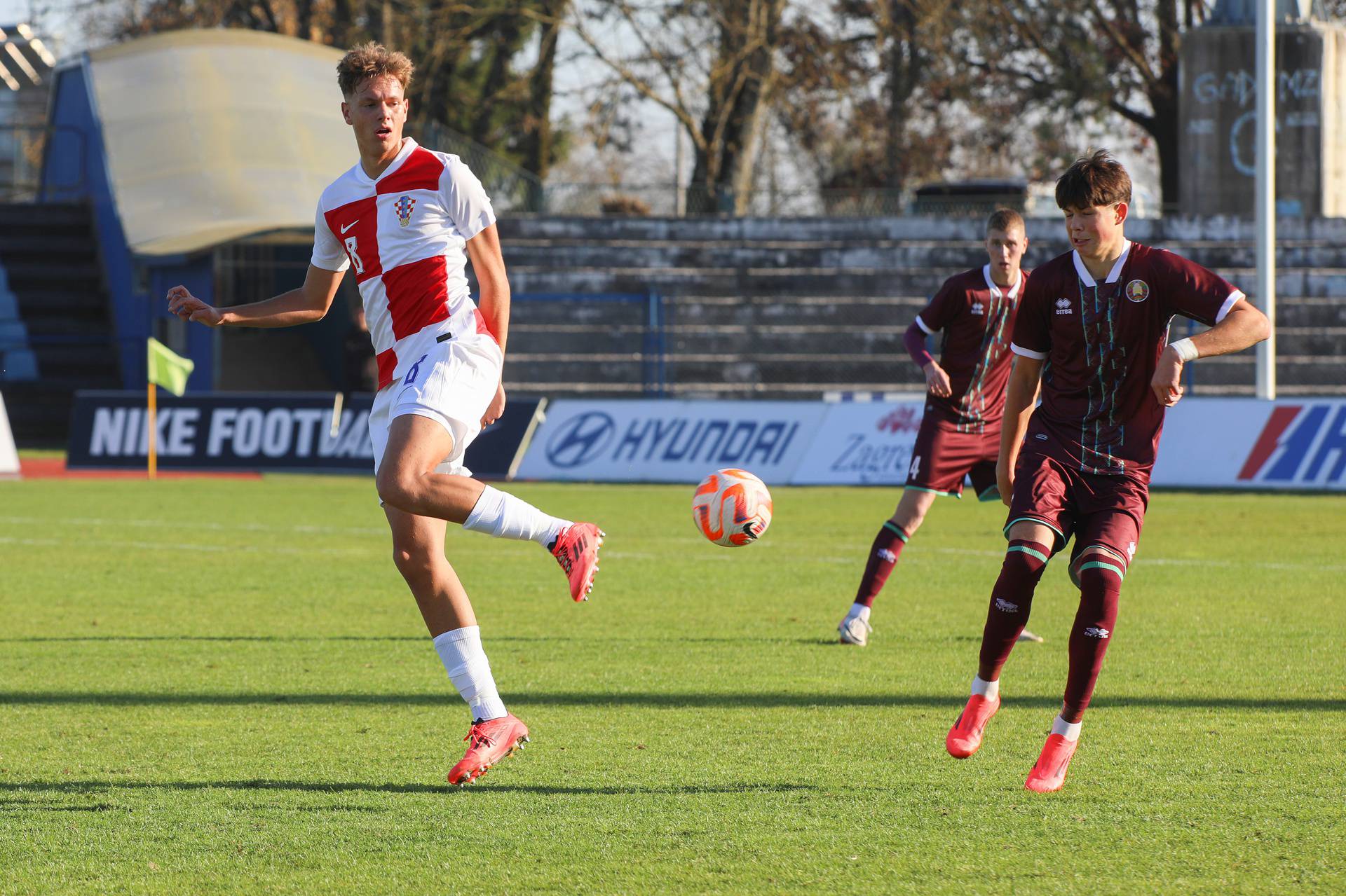 Karlovac:Utakmica Hrvatska - Bjelorusija U-19