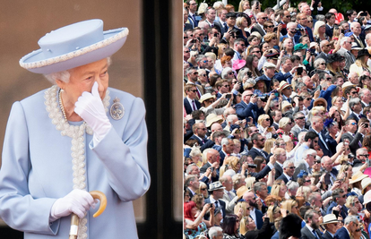 Kraljica Elizabeta II. priznala: 'Duboko sam dirnuta brojem ljudi na proslavi mog jubileja'