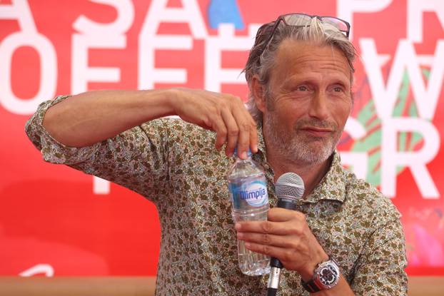 ARHIVA - Sarajevo: Danski glumac Mads Mikkelsen sudjelovao u programu "Kava sa" na 28. SFF-u