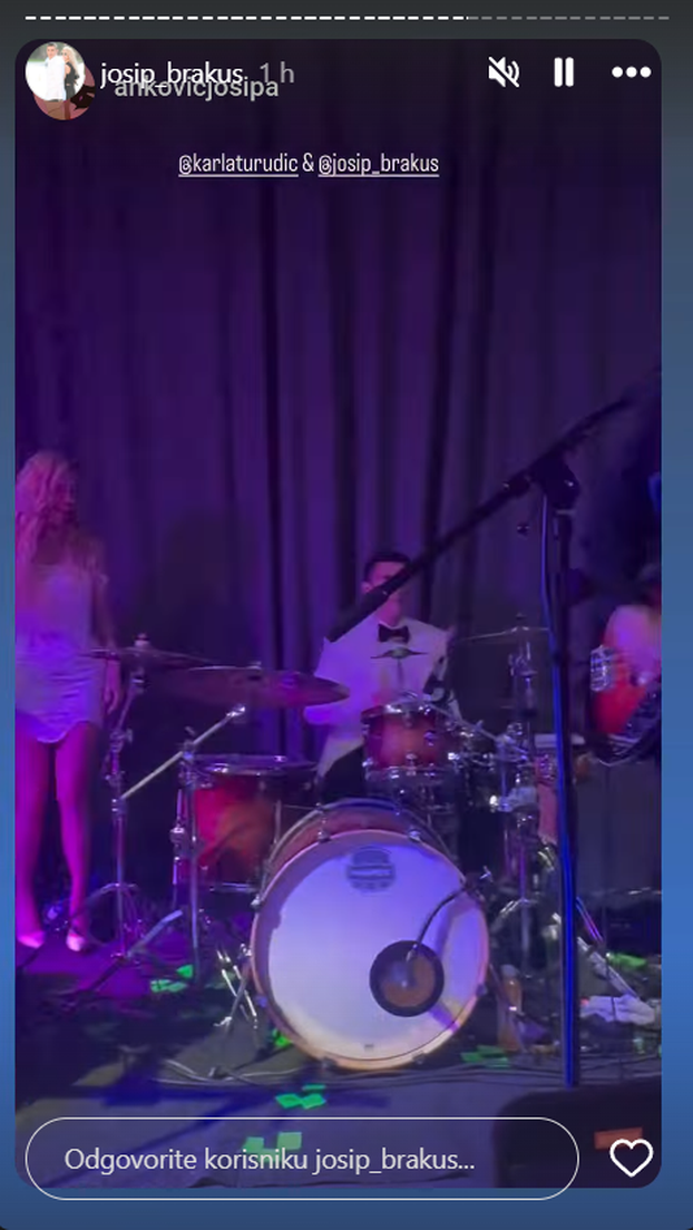 Kakav spektakl! Zvijezda serije 'San snova' i supruga 'zapalili' binu, a Hajduk bio šlag na torti