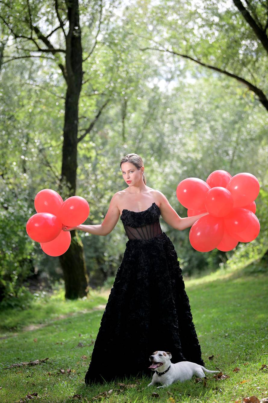 Mia Kovačić nam otkrila: 'Moj idealan spoj? Padam na humor'