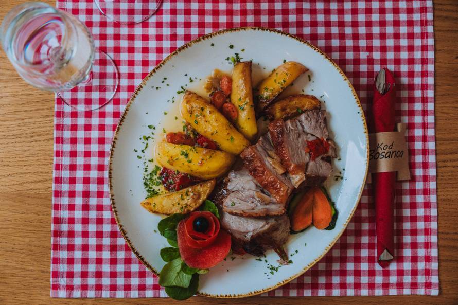 Hrana s okusom doma: mjesto gdje tradicija još uvijek živi